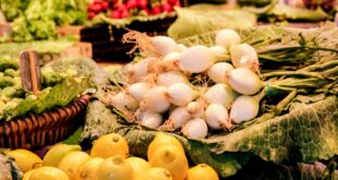 warzywa na targowisku